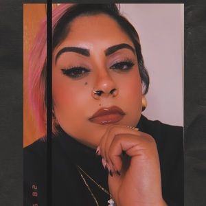 Meet your Posher, Joanna